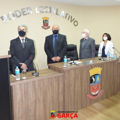 Sra. Neuza e Dr. Armando (1).png