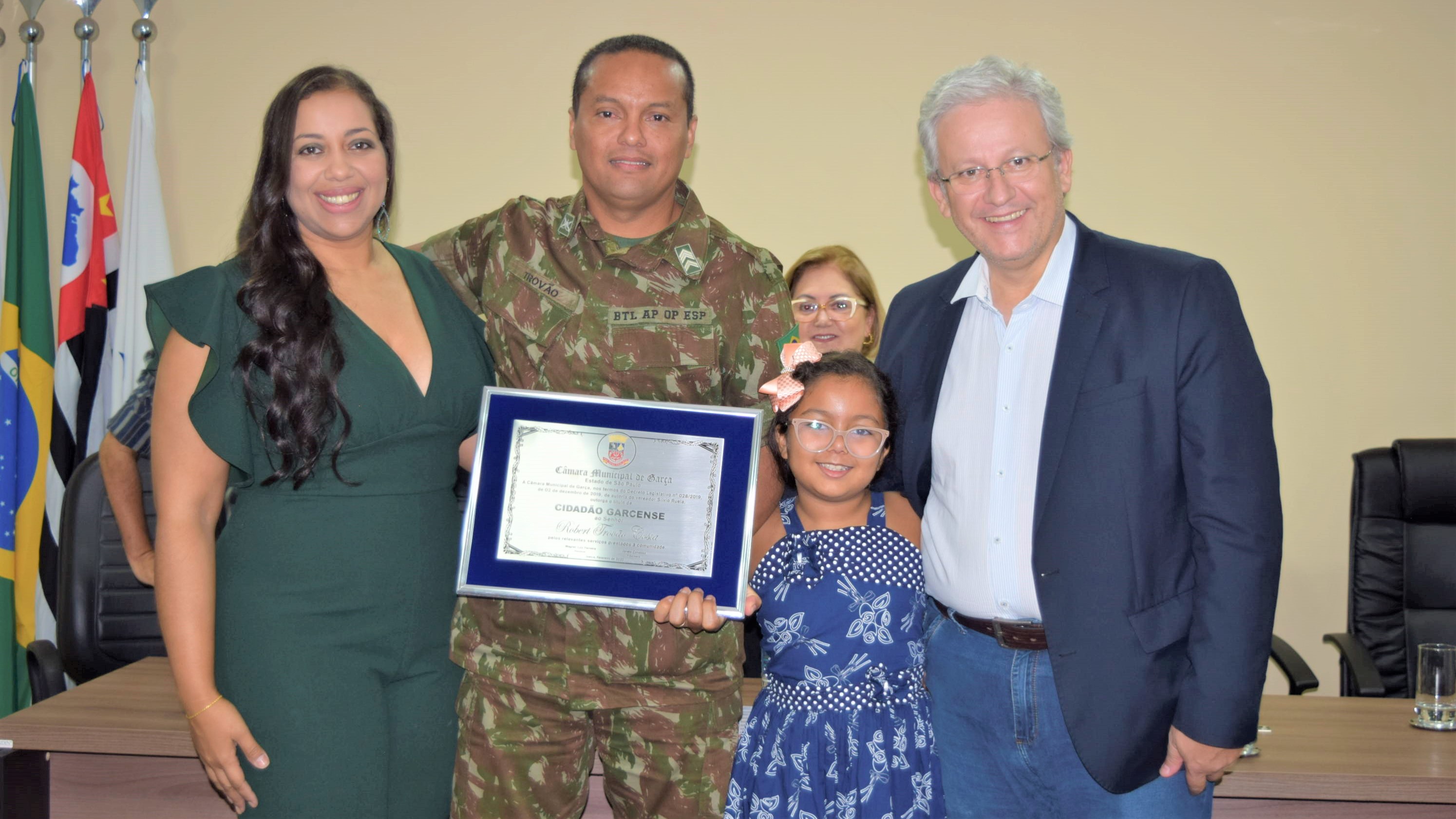 Sargento Robert Trovão recebeu título honorífico.