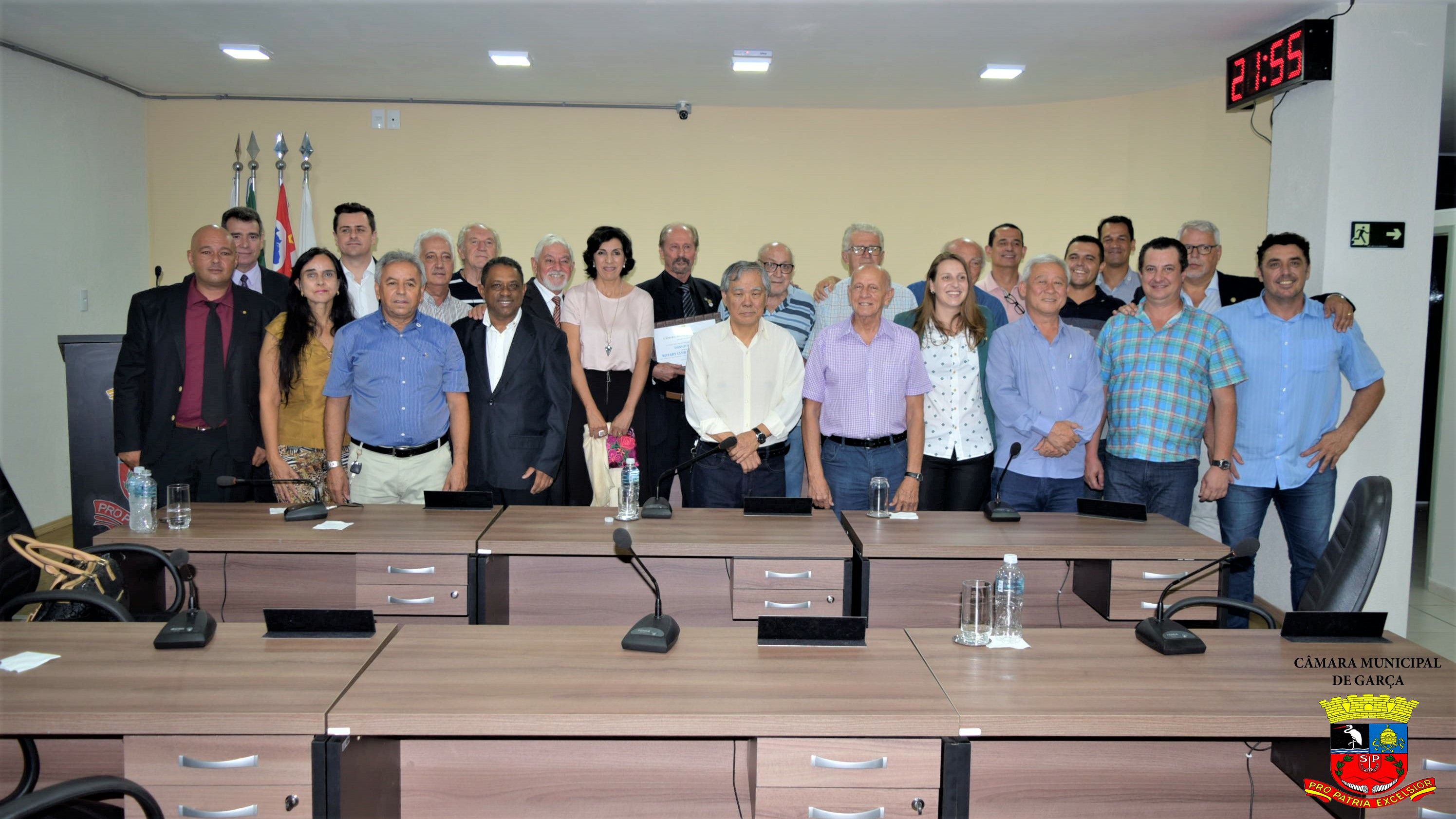 Sessão solene homenageou os Rotarianos.